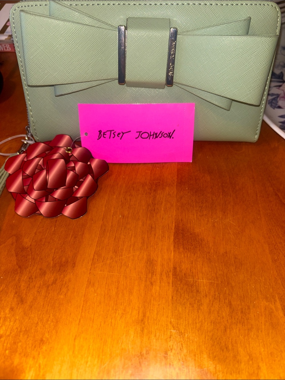 Betsey Johnson Light Sage Green Bow Zip-Around Wallet - Picture 2 of 8